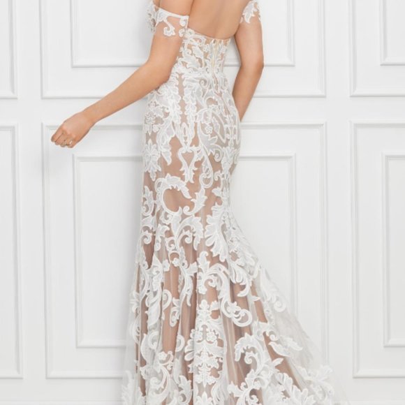 Ivory/sunkiss, off-the-shoulder, lace - Picture 5 of 5